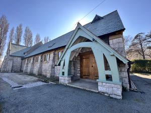 Photo 1- click for photo gallery